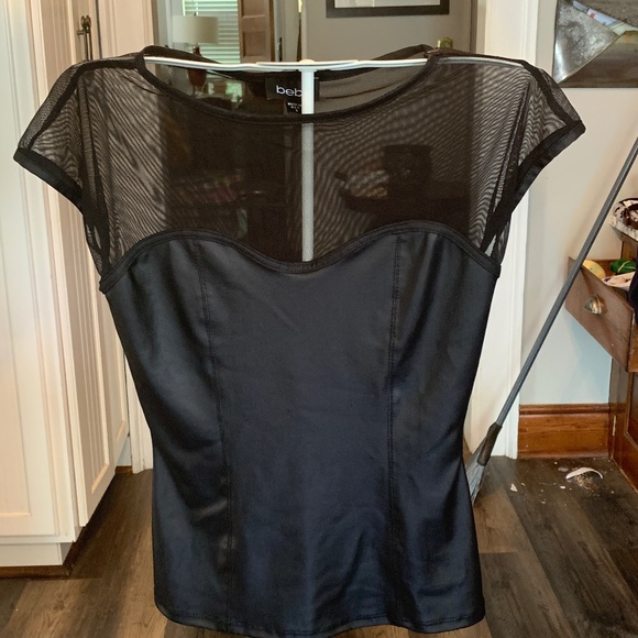 Bebe body hugging‎ top. Worn once - Picture 1 of 5